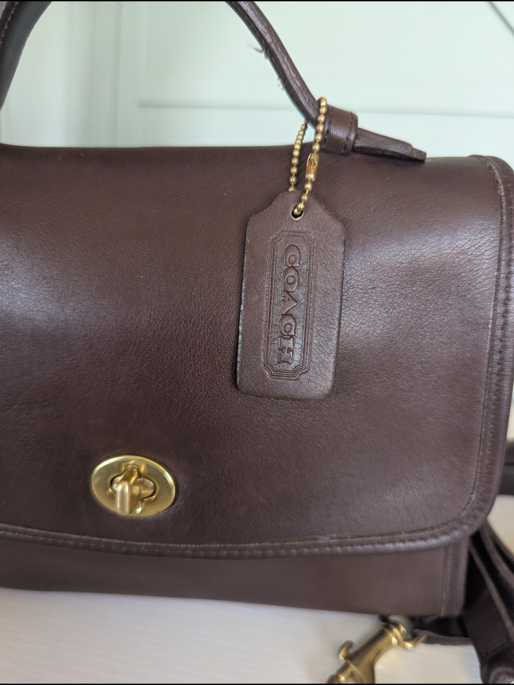 Vintage Coach Court Bag (style number 9870), - Picture 4 of 15